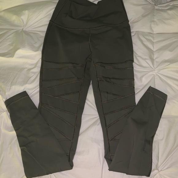 Lululemon Green Mesh Leggings - Picture 3 of 5